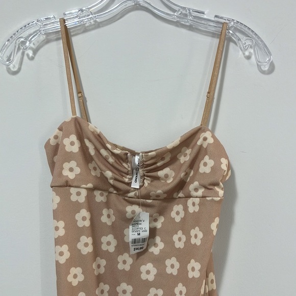 Tan Flower Dress-OS! - Picture 2 of 11
